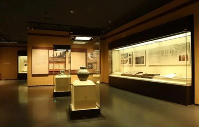 南昌博物館展柜定制 設計與安裝一站式解決方案