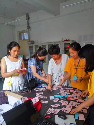 新起點 新希望——鞏義市第二小學(xué)2018秋季一年級新生報名工作掠影